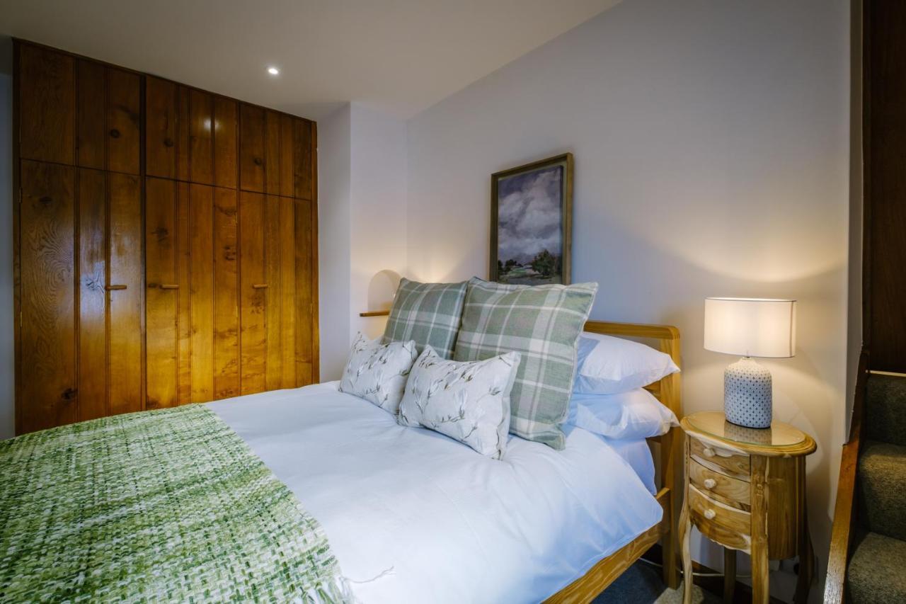 Vila Beautiful Grade 2 Listed Building - West Wing Bowness-on-Windermere Exteriér fotografie