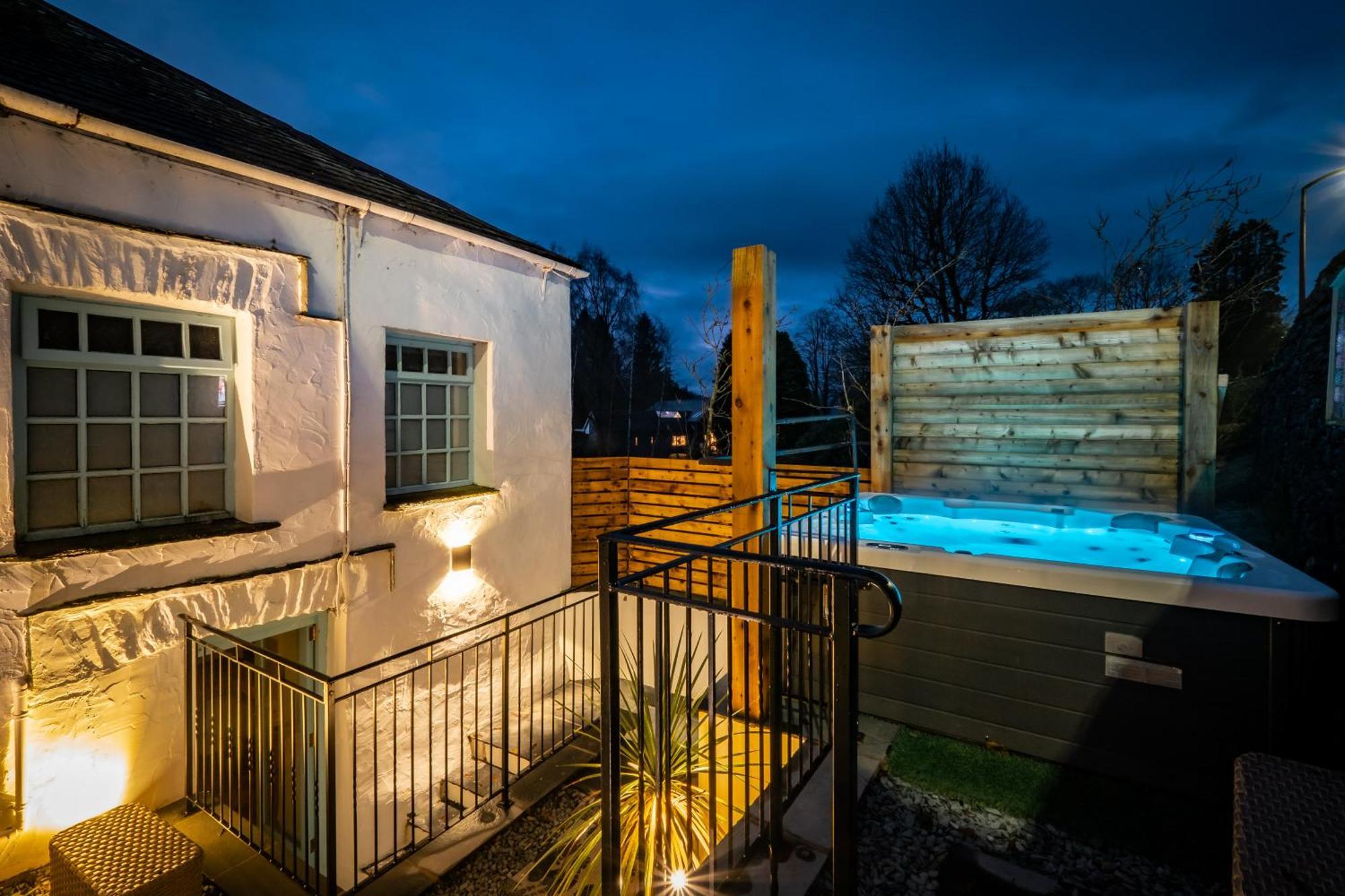 Vila Beautiful Grade 2 Listed Building - West Wing Bowness-on-Windermere Exteriér fotografie